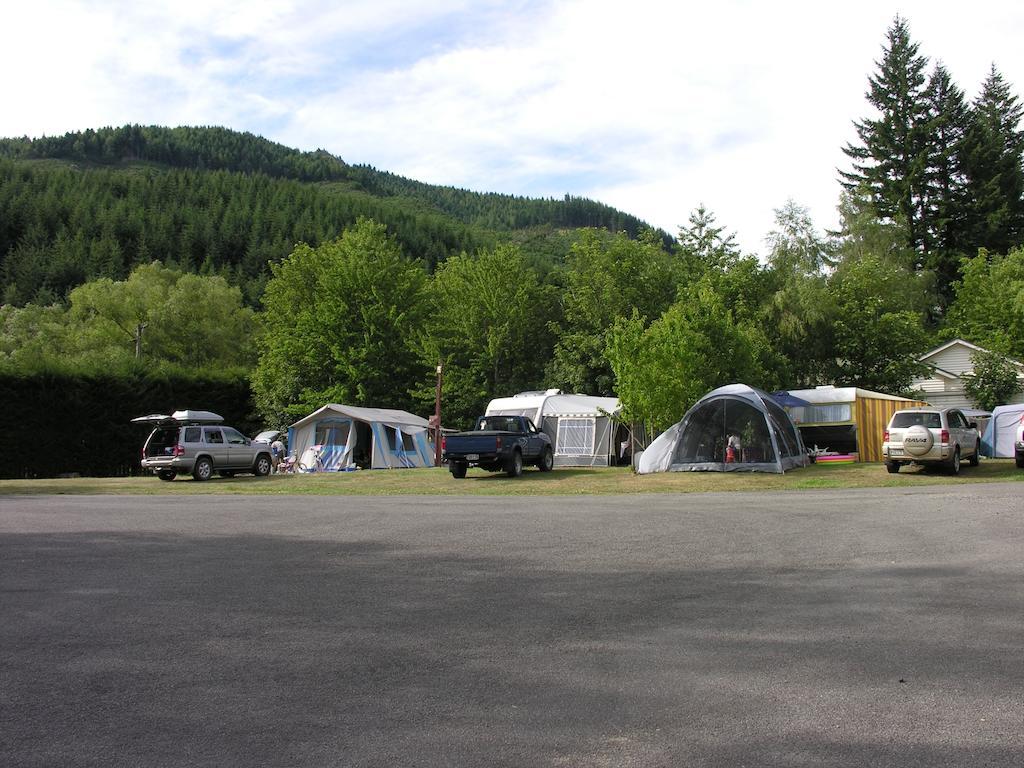 Alpine Adventure Holiday Park Ханмер-Спрингс Экстерьер фото